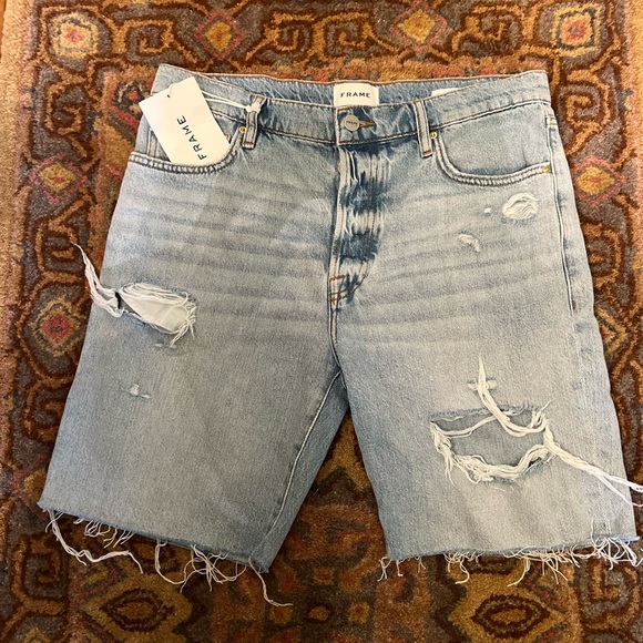 NWT Frame le slouch Bermuda, Current on website - Picture 3 of 5